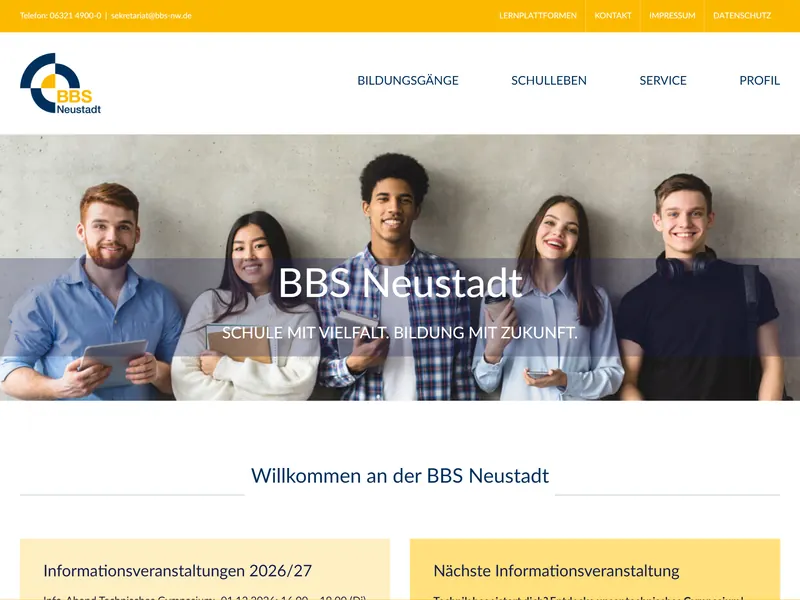Bildschirmfoto der Website der BBS Neustadt: Startseite mit Logo, Menü und einer Gruppe junger Menschen