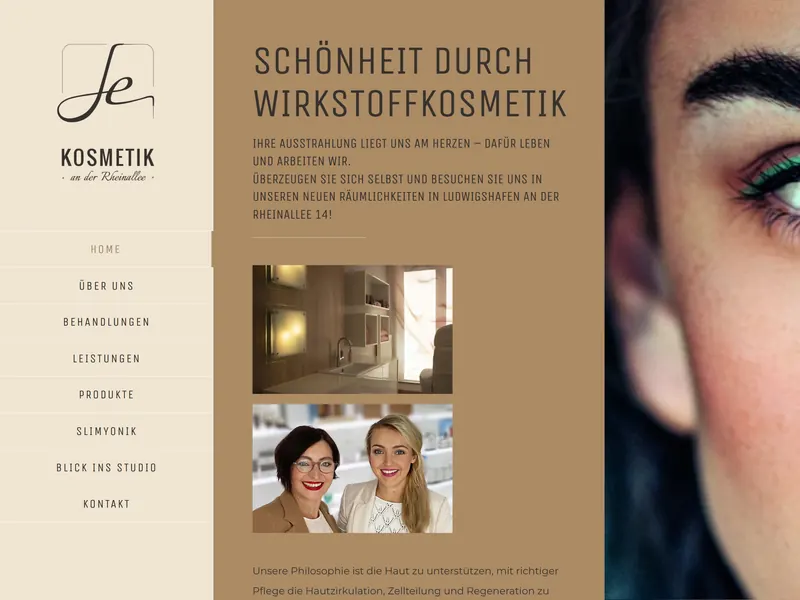 Bildschirmfoto der Website von Kosmetik an der Rheinallee: Startseite mit Logo, Menü und der Überschrift „Schönheit durch Wirkstoffkosmetik“